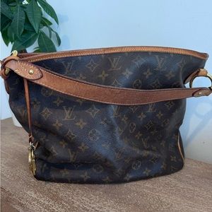 Authentic Louis Vuitton Delightful PM Monogram Hobo bag/purse